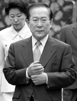 한나라당에 몰려드는 먹구름 셋