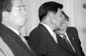 노무현 후보 - 한화갑 대표 갈등설 내막