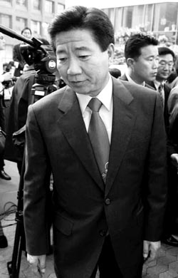 민주당 거대조직 연청 ‘반노’ 외치는 사연