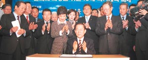 <기획특집> 대통령 만들기 주력부대 ''창-노 인맥 대해부'' - 이회창