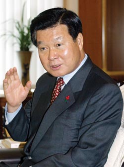 조기전대 수용한 한화갑 민주당 대표 인터뷰