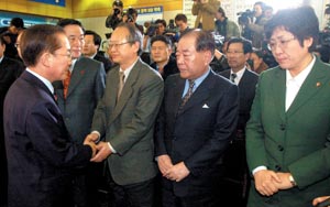 이회창 한나라당 전 총재 정계은퇴 다음 행보는