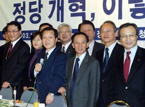 노무현식 정계개편 ‘한국판 문화혁명’ 3월 시동 내막