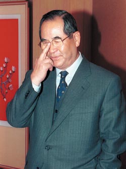 이수성 전 총리 ‘새마을 회장’ 추대 내막