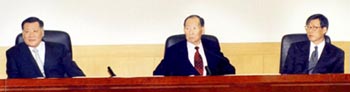 [발굴비화] 권력이 ‘현대 후계’ 입김 왕회장 측근 발언 추적