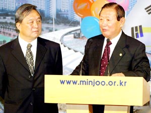 민주당 신주류 양대 축 김원기-정대철 갈등