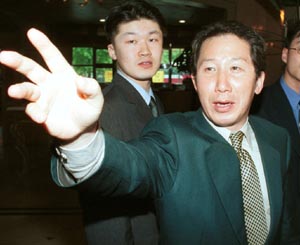 비상과 추락의 갈림길 깊어가는 김근태의 고민