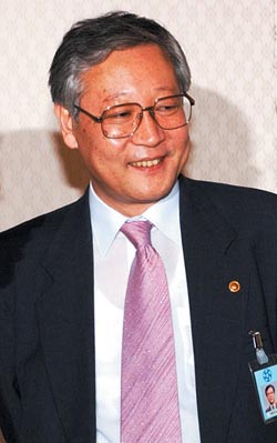 정책보좌관이 털어놓는 권기홍 장관 침묵의 이유