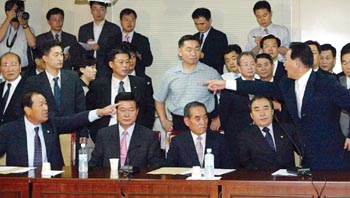 민주·한나라·신당그룹 3대 정파 아킬레스건 해부