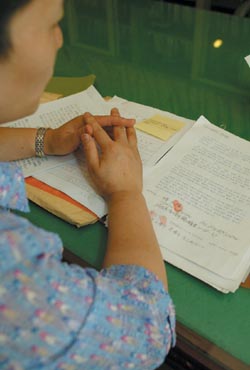 의붓딸 7년간 성폭행 파렴치 박사 스토리 아내 울분의 증언