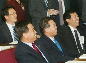 60대 용퇴론 대응 노장의원들 행보 각양각색