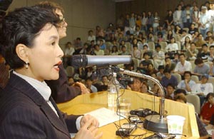 꺼질줄 모르는 강금실 장관 인기 비결