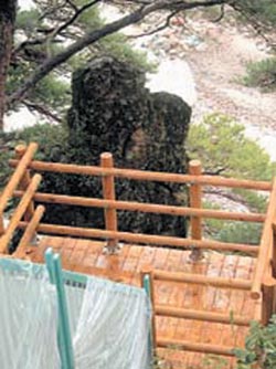 [지방화제] 불영계곡 명물 ‘사랑바위’에 전망대