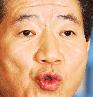 ‘노무현의 ‘안면정치’ 해부