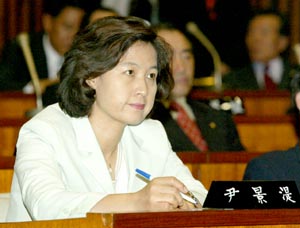 민주당 ‘추미애 딜레마’