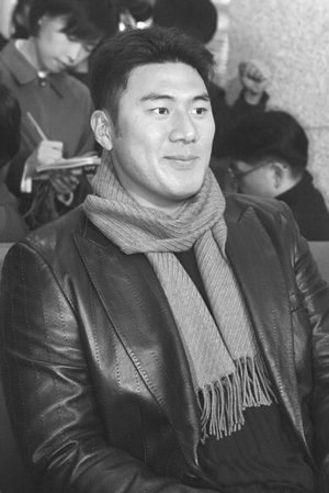 서재응 메이저리거로 '금의환향'…인터뷰 기자들 북새통