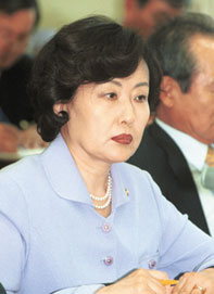 '여성 트로이카 시대' 오려나
