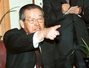자민련 민노당 ‘넘버4’ 경쟁  총선 전략구도 엿보기
