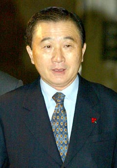 이훈평 의원 면회온 지인에게 ‘옥중출마’ 강행 시사