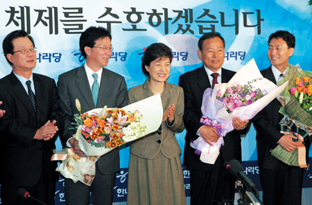 박근혜 ‘4월 승부수’ 내막