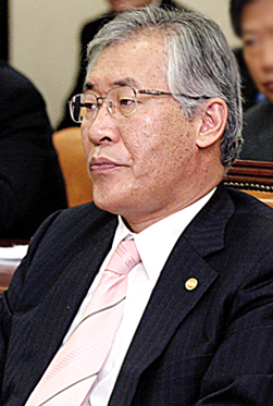 공정위 거침없는 행보 내막