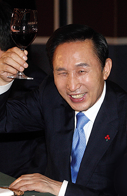여론조사로 본 18대 총선 전망