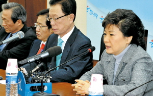 박근혜 ''한마디 정치'' 대권전략 보인다