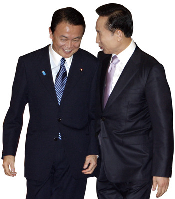 MB-아소 다로 밀월 모드 막후