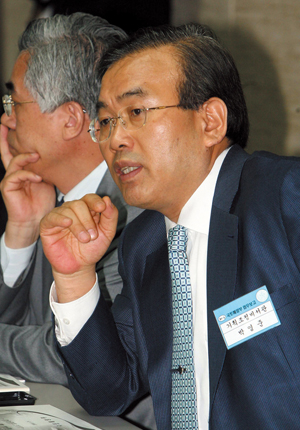 이상득-박영준 계속 통화중