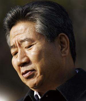 ''박연차 수사’ 노무현 게이트로 활활