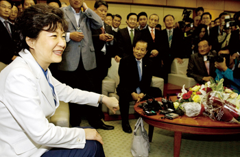 비주류 박근혜 엽기파워의 비밀