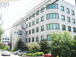 ''MB 장학생'' 내년 봄에야... 청계재단 돈 걱정 속사정