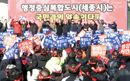 [입체 추적 세종시 빅뱅] 여론조사로 본 '수정안' 민심