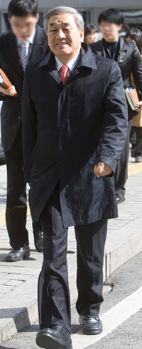 MB의 선택 당 대표 이재오-원내대표 김무성 ‘투톱’ 띄운다