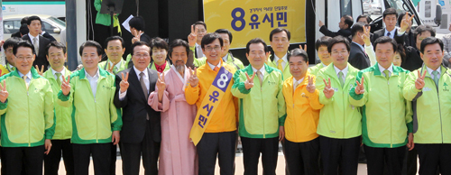 지방선거 달구는 유시민 효과 앞과 뒤