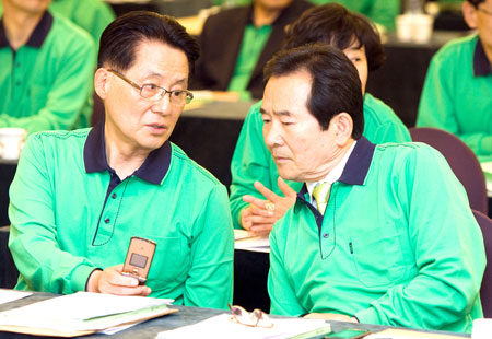 벌써 후끈! 민주당 전대 엿보기
