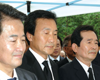 막오른 민주당 당권경쟁 막후