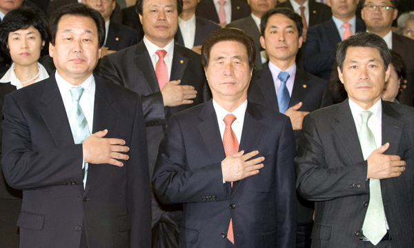 여권핵심부, 당 지도부 조기교체 검토 내막