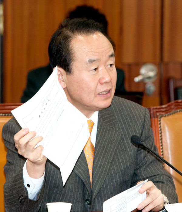 주성영 ‘성매매스캔들’ 안과 밖