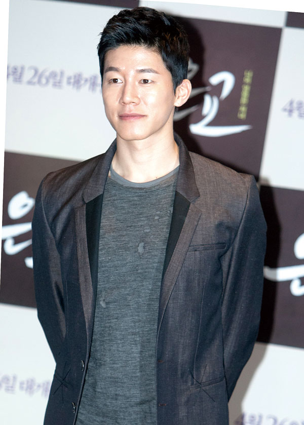 김무열 병역 논란 미스터리 추적