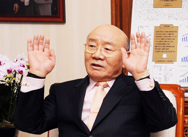 사기혐의 전두환 조카 봐주기 수사 의혹