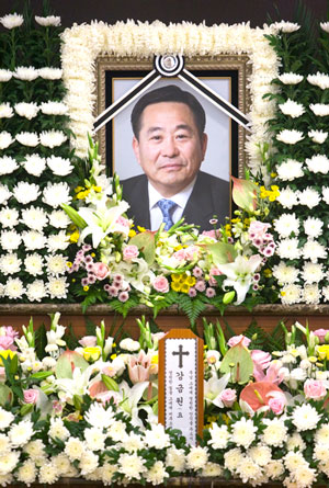 의리의 남자 강금원 창신섬유 회장을 추억하다