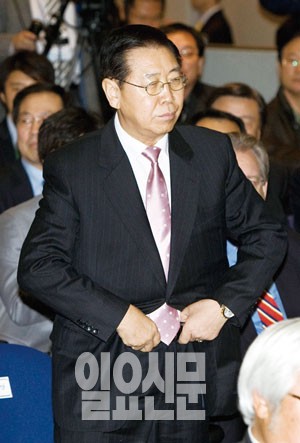 포스코 계열사 구조조정 속사정