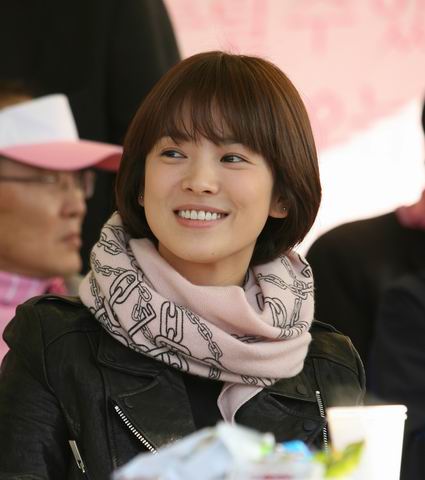 송혜교 중국에 학교 건립, 얼굴만큼 훈훈한 마음씨