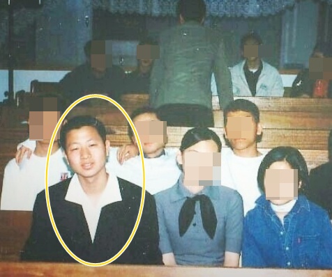 유상무 과거사진 공개…'아빠 옷 빌려입었나?' 노안 굴욕