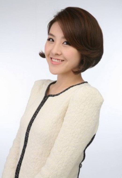 박지현 아나운서 결혼 발표...4살 연상 금융맨과 다음달 21일 웨딩마치