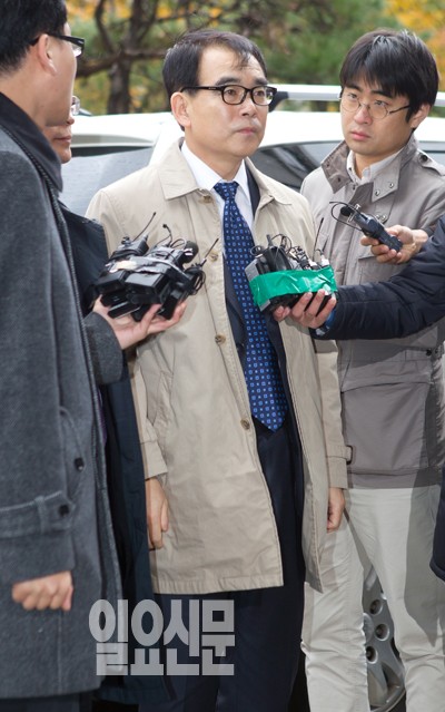 수억대 금품수수 '현직 부장검사' 결국 구속영장 청구