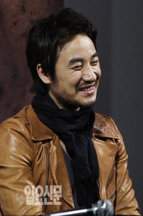 엄태웅 '더 독' 하차…'이순신외전' 탑승은 이상무
