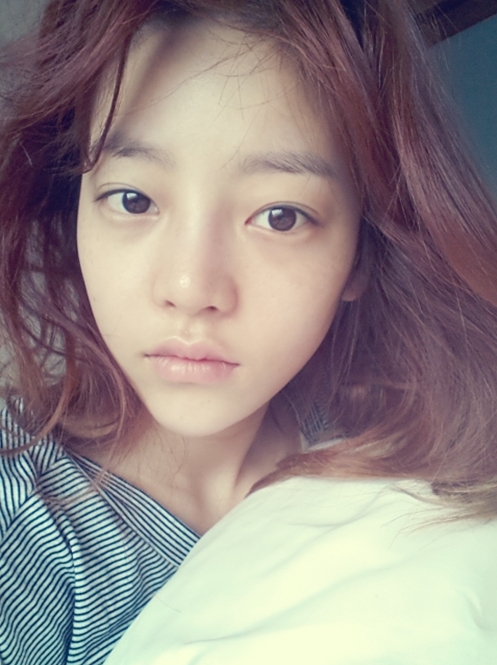 구하라 산발사진 속 청순한 민낮 "자다 깬 얼굴이 왜 화장한 얼굴보다…"