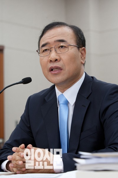 [속보]대검 간부들, 한상대 총장 사퇴 요구…검찰조직 '휘청'